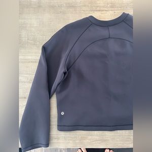 Lululemon black long sleeve pullover